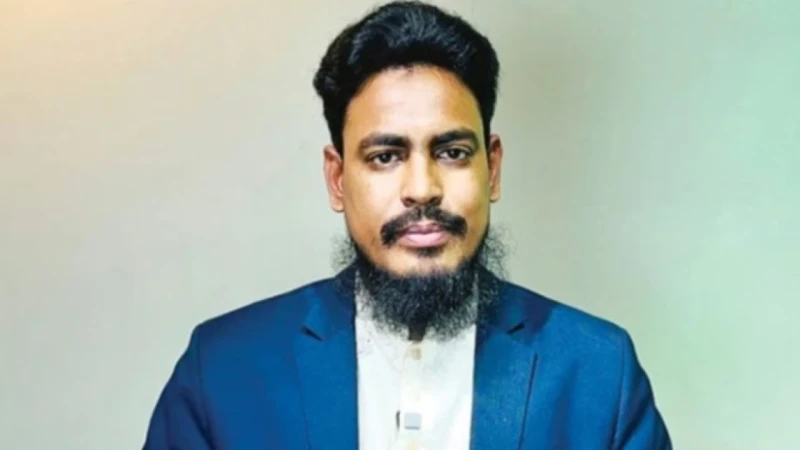 আত্মসমর্পণ করে জামিন পেলেন এনসিপি নেতা আখতার হোসেন